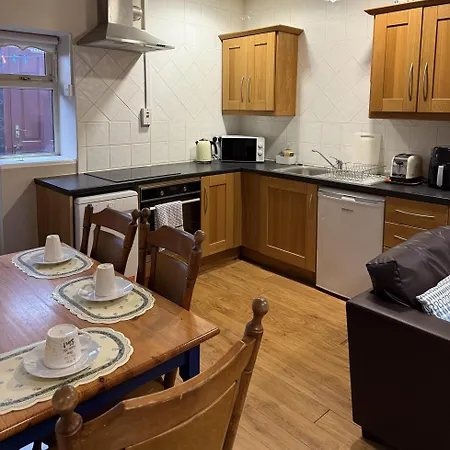 2 Bed On The Main Street