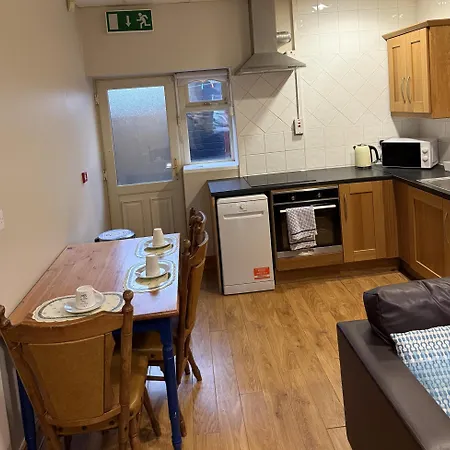 Apartman 2 Bed On The Main Street *